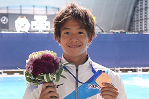 武良竜也選手が競泳ワールドカップ東京大会で銅メダルを獲得
